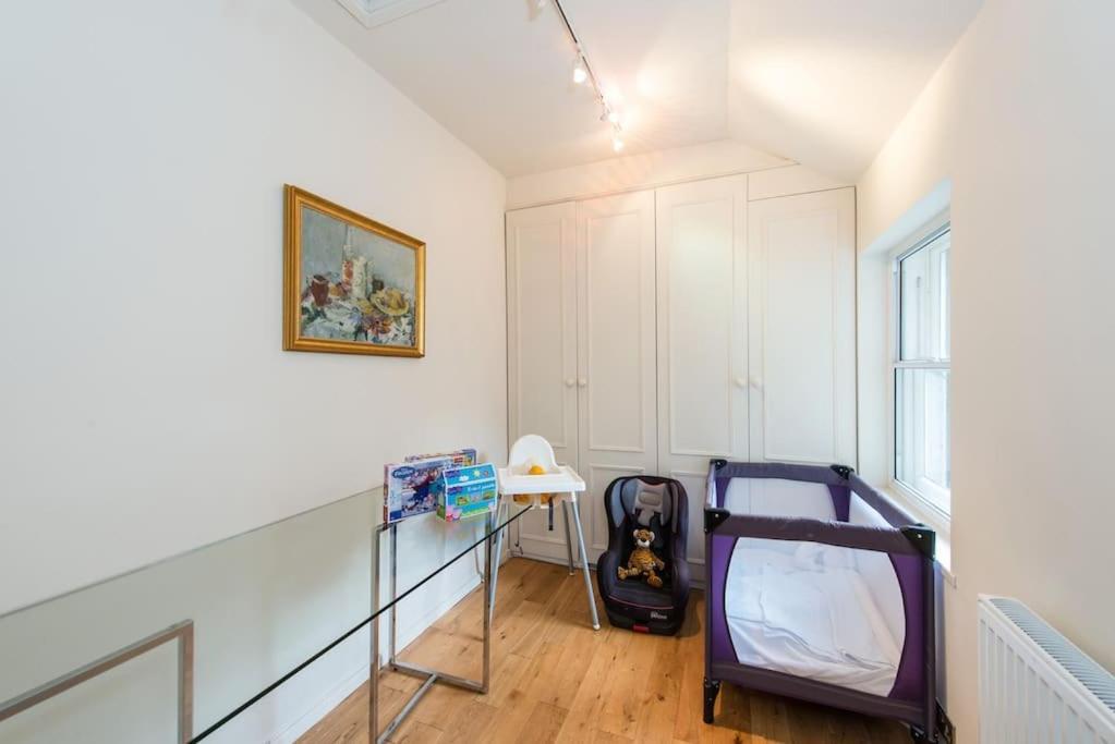 Self Catering , City Centre Apartment With Parking Édimbourg Extérieur photo