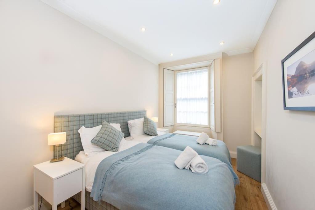 Self Catering , City Centre Apartment With Parking Édimbourg Extérieur photo