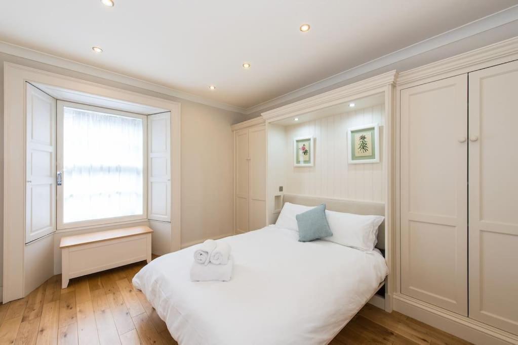 Self Catering , City Centre Apartment With Parking Édimbourg Extérieur photo